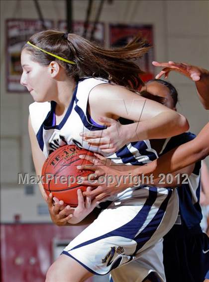 Thumbnail 2 in Mission Prep vs. Rolling Hills Prep (CIF D5 SoCal Regional Final) photogallery.