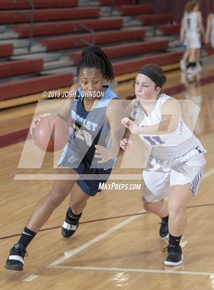 Thumbnail 3 in Nicolet @ Ellsworth photogallery.