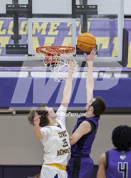 Thumbnail 3 in Mascoutah @ Civic Memorial photogallery.