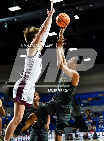 Thumbnail 2 in Morrilton vs. Mills University Studies (AAA 4A Final) photogallery.