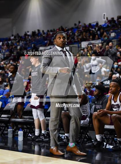 Thumbnail 1 in Morrilton vs. Mills University Studies (AAA 4A Final) photogallery.