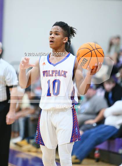Thumbnail 2 in Whiteville vs Pinecrest (Adidas Christmas Tournament) photogallery.