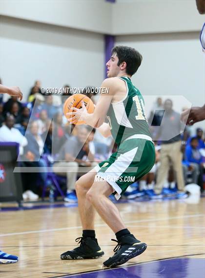 Thumbnail 3 in Whiteville vs Pinecrest (Adidas Christmas Tournament) photogallery.