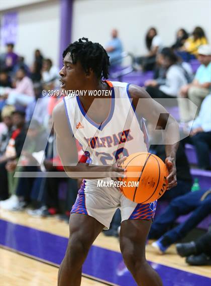 Thumbnail 1 in Whiteville vs Pinecrest (Adidas Christmas Tournament) photogallery.