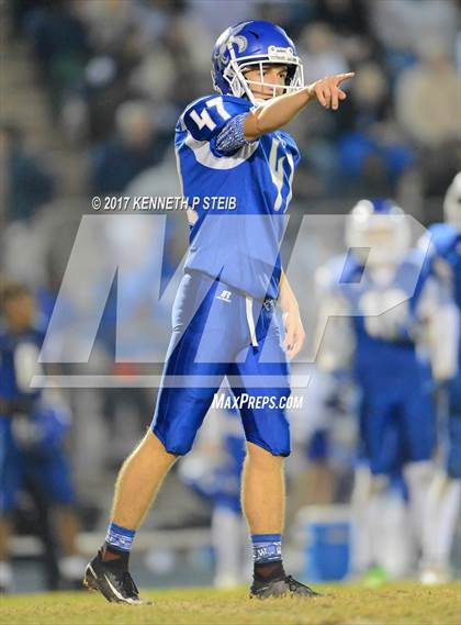 Thumbnail 2 in Jennings vs. West Feliciana (LHSAA 3A Semifinal) photogallery.