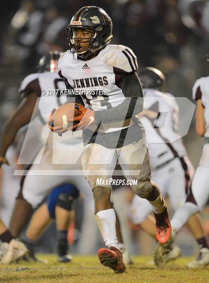 Thumbnail 3 in Jennings vs. West Feliciana (LHSAA 3A Semifinal) photogallery.