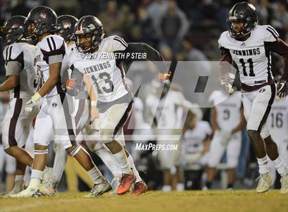 Thumbnail 2 in Jennings vs. West Feliciana (LHSAA 3A Semifinal) photogallery.