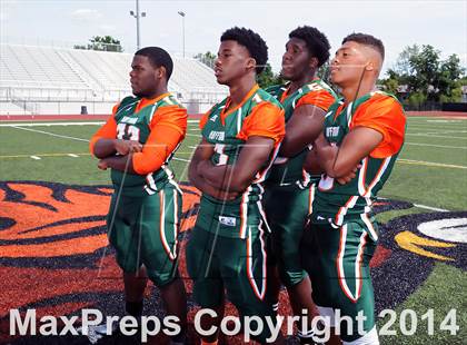 Thumbnail 2 in Huffman (2014 Rivalry Series Photo Shoot)  photogallery.