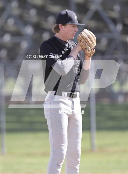 Thumbnail 2 in Emery vs. Summit Academy (UHSAA 3A Round 1) photogallery.