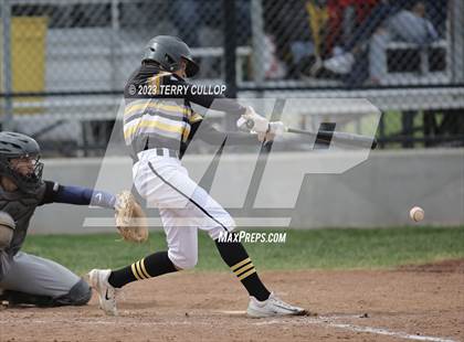 Thumbnail 2 in Emery vs. Summit Academy (UHSAA 3A Round 1) photogallery.