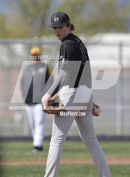Thumbnail 2 in Emery vs. Summit Academy (UHSAA 3A Round 1) photogallery.