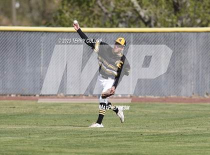Thumbnail 2 in Emery vs. Summit Academy (UHSAA 3A Round 1) photogallery.