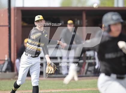 Thumbnail 3 in Emery vs. Summit Academy (UHSAA 3A Round 1) photogallery.