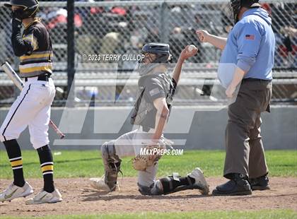 Thumbnail 3 in Emery vs. Summit Academy (UHSAA 3A Round 1) photogallery.