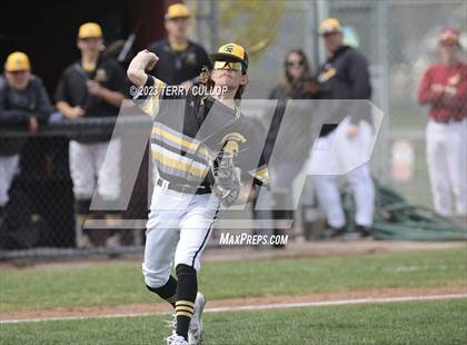 Thumbnail 2 in Emery vs. Summit Academy (UHSAA 3A Round 1) photogallery.