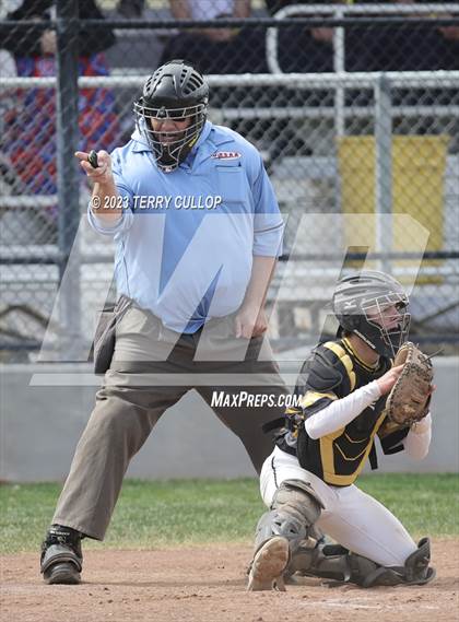 Thumbnail 1 in Emery vs. Summit Academy (UHSAA 3A Round 1) photogallery.