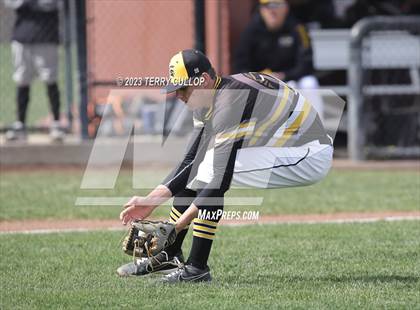 Thumbnail 1 in Emery vs. Summit Academy (UHSAA 3A Round 1) photogallery.