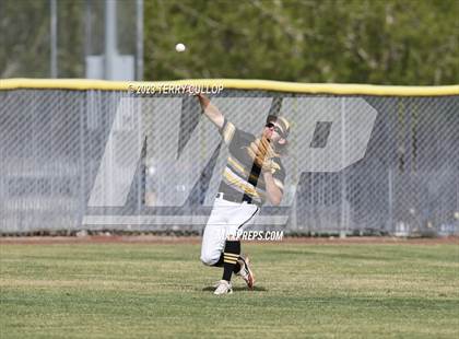 Thumbnail 3 in Emery vs. Summit Academy (UHSAA 3A Round 1) photogallery.