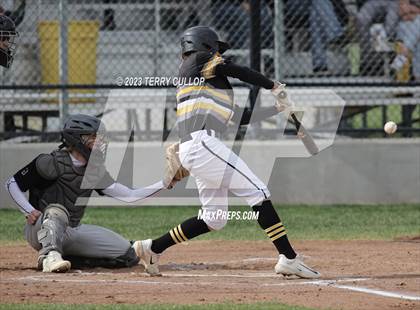 Thumbnail 2 in Emery vs. Summit Academy (UHSAA 3A Round 1) photogallery.