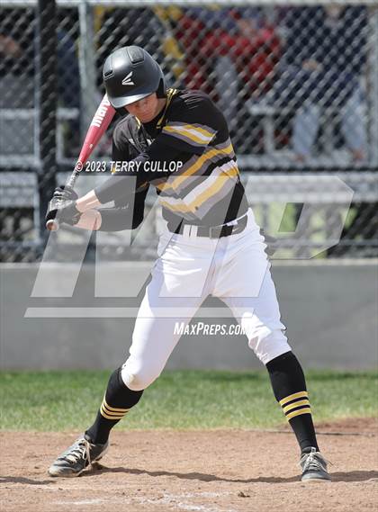 Thumbnail 1 in Emery vs. Summit Academy (UHSAA 3A Round 1) photogallery.