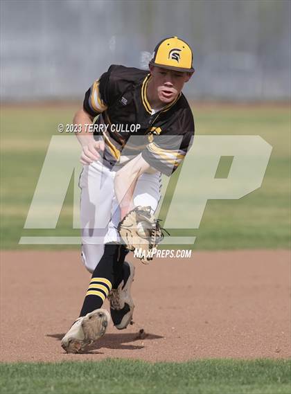 Thumbnail 3 in Emery vs. Summit Academy (UHSAA 3A Round 1) photogallery.