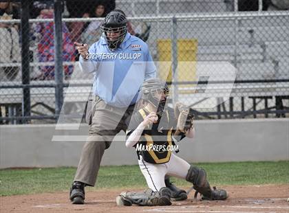 Thumbnail 3 in Emery vs. Summit Academy (UHSAA 3A Round 1) photogallery.