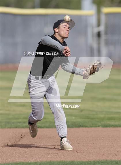 Thumbnail 3 in Emery vs. Summit Academy (UHSAA 3A Round 1) photogallery.