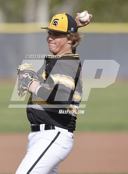 Thumbnail 2 in Emery vs. Summit Academy (UHSAA 3A Round 1) photogallery.