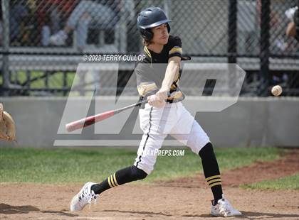 Thumbnail 2 in Emery vs. Summit Academy (UHSAA 3A Round 1) photogallery.