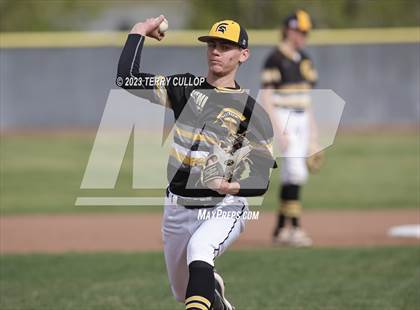 Thumbnail 2 in Emery vs. Summit Academy (UHSAA 3A Round 1) photogallery.