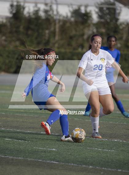 Thumbnail 1 in Poly vs University (Los Angeles Valley College Tournament) photogallery.
