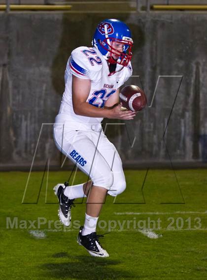 Thumbnail 1 in Buchanan vs. Clovis East photogallery.