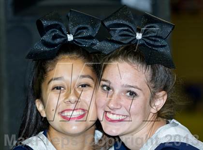 Thumbnail 2 in Buchanan vs. Clovis East photogallery.