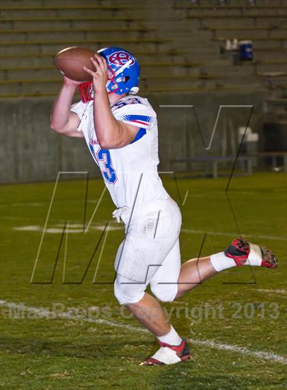 Thumbnail 2 in Buchanan vs. Clovis East photogallery.