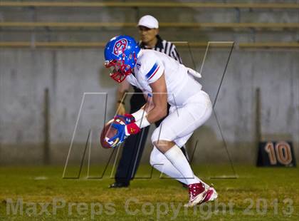 Thumbnail 2 in Buchanan vs. Clovis East photogallery.