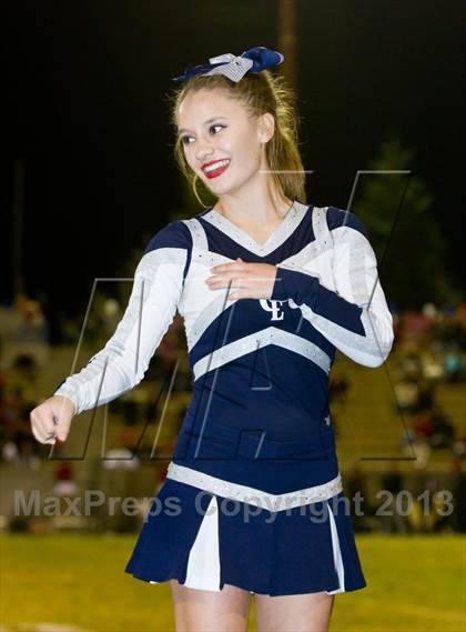 Thumbnail 3 in Buchanan vs. Clovis East photogallery.