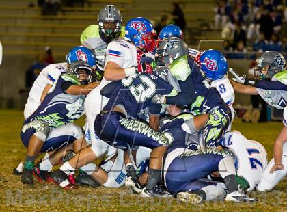 Thumbnail 3 in Buchanan vs. Clovis East photogallery.