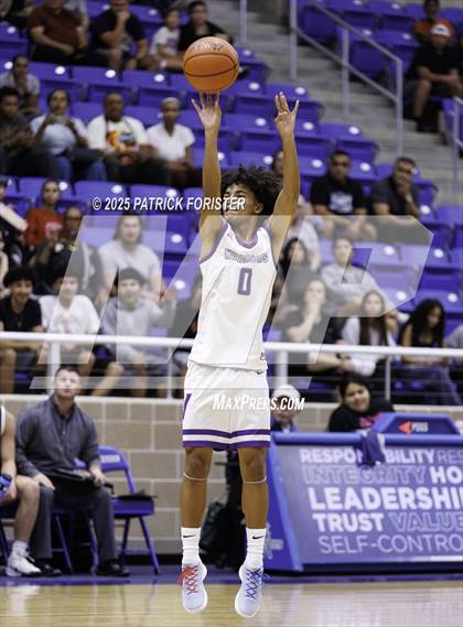 Thumbnail 2 in Boerne-Champion @ Warren photogallery.