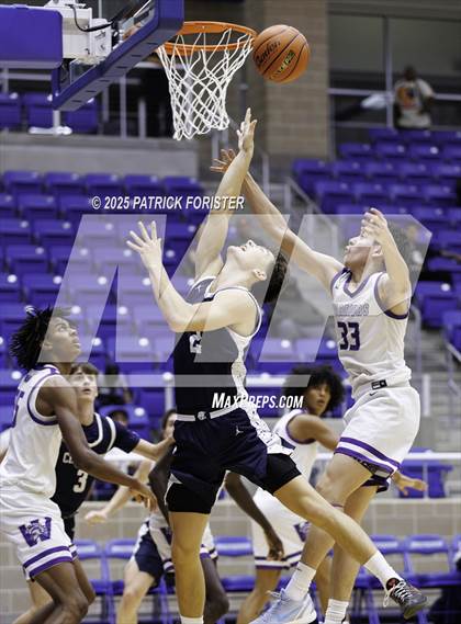 Thumbnail 1 in Boerne-Champion @ Warren photogallery.