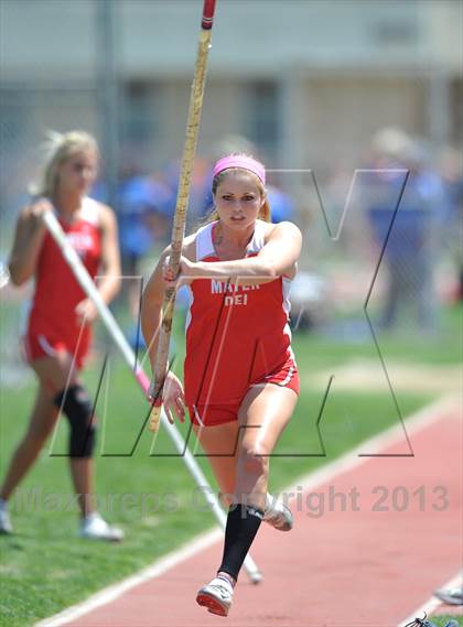 Thumbnail 2 in CIF SS Track and Field Finals (Girls Pole Vault) photogallery.