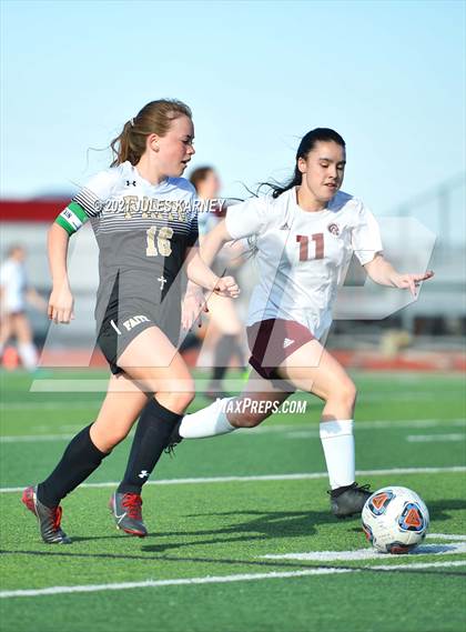Thumbnail 2 in Pahrump Valley vs Faith Lutheran photogallery.