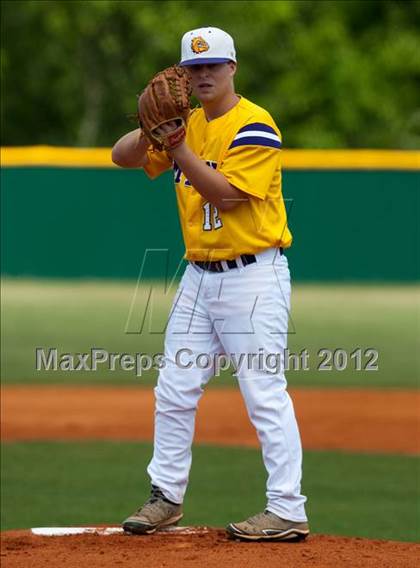 Thumbnail 1 in Siegel @ Smyrna photogallery.