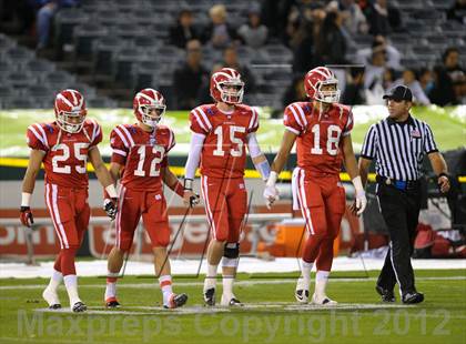 Thumbnail 2 in Servite vs. Mater Dei photogallery.