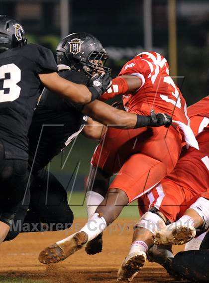Thumbnail 1 in Servite vs. Mater Dei photogallery.