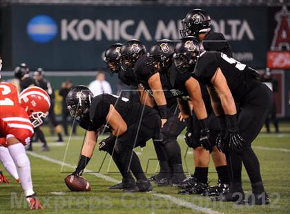 Thumbnail 1 in Servite vs. Mater Dei photogallery.