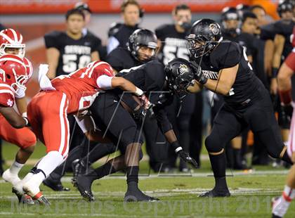 Thumbnail 1 in Servite vs. Mater Dei photogallery.