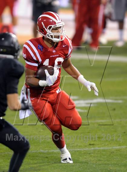 Thumbnail 2 in Servite vs. Mater Dei photogallery.