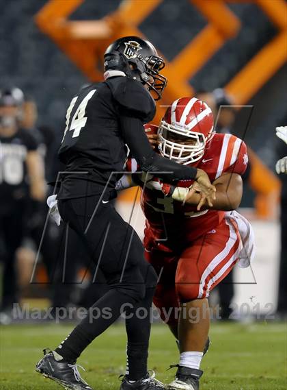 Thumbnail 1 in Servite vs. Mater Dei photogallery.