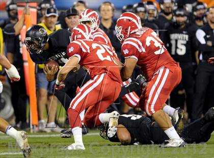Thumbnail 1 in Servite vs. Mater Dei photogallery.