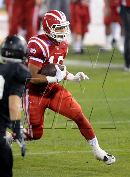 Thumbnail 3 in Servite vs. Mater Dei photogallery.